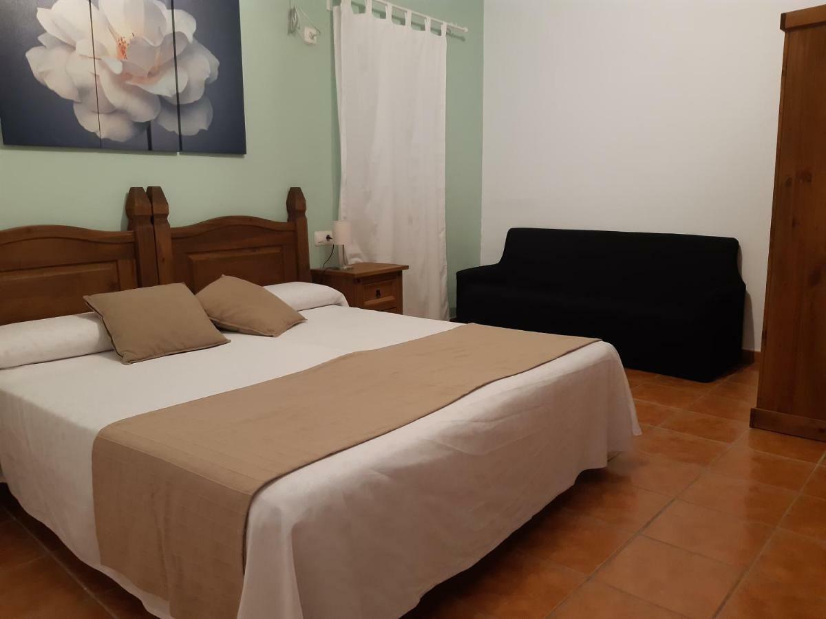 Hostal El Rincon De La Vera Losar De La Vera Exterior photo